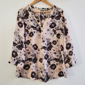 🌹Dalia Light Pink Floral V-Neck Blouse